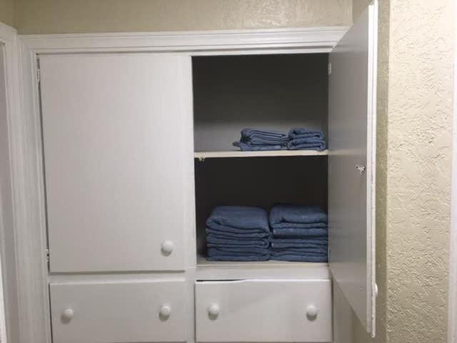 לאוטון Comfortable 3 Bedroom Close To Base Sleeps 6 מראה חיצוני תמונה